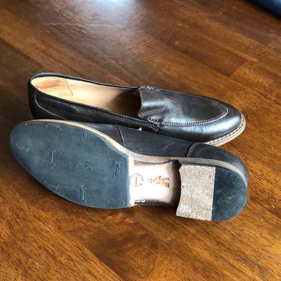 Italian made women’s size 9 Claudy Loafers - Picture 2 of 2